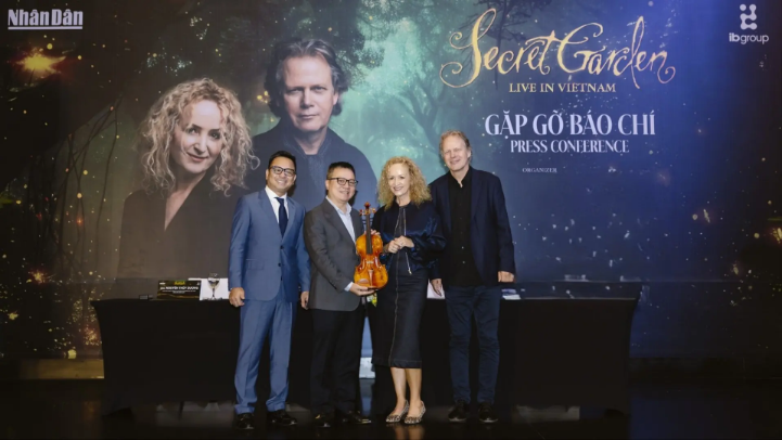 ‘Secret Garden Live in Vietnam’ - Sân khấu đầu tư lớn nhất sự nghiệp